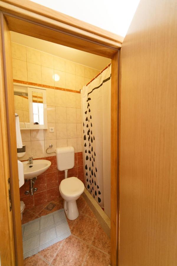 Guesthouse Francesca Baška Rum bild